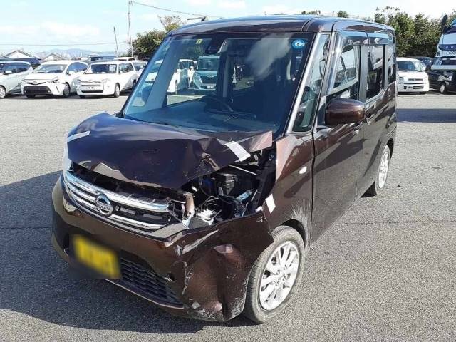 75047 NISSAN DAYZ ROOX B21A 2016 г. (CAA Chubu)